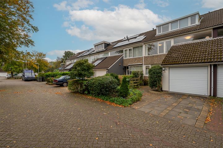 Elzendreef 713 in Voorburg