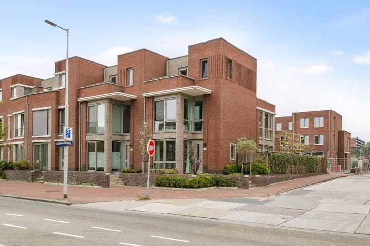 Elzenhagensingel 111 in Amsterdam
