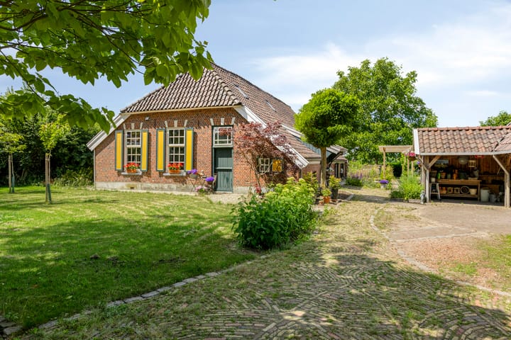Emausweg 1 in Rekken