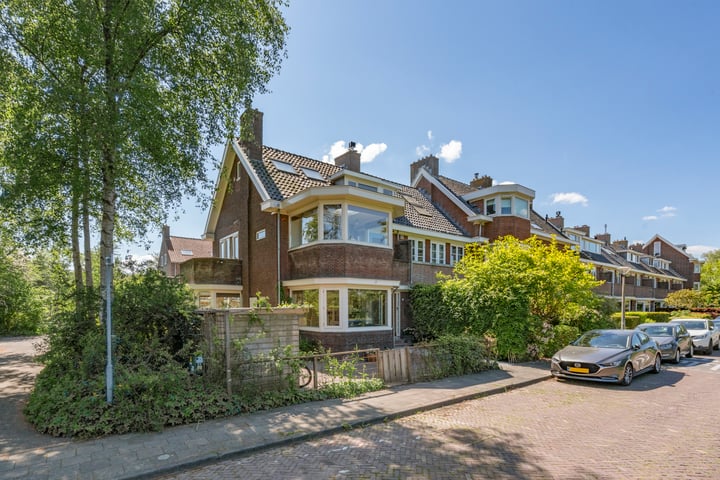 Emmakade 14 in Amstelveen