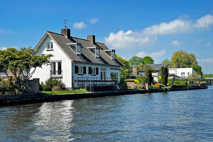 Emmalaan 128 in Alphen aan den Rijn