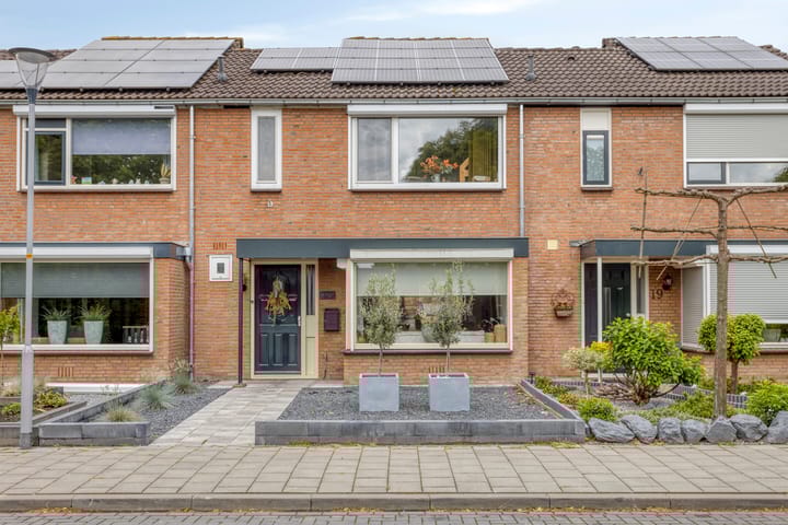 Emmalaan 17 in Dodewaard