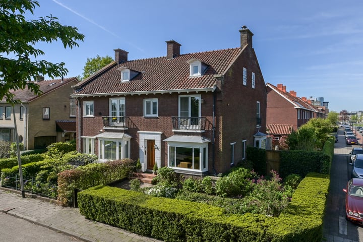 Photo of property Emmalaan 2, Uithoorn