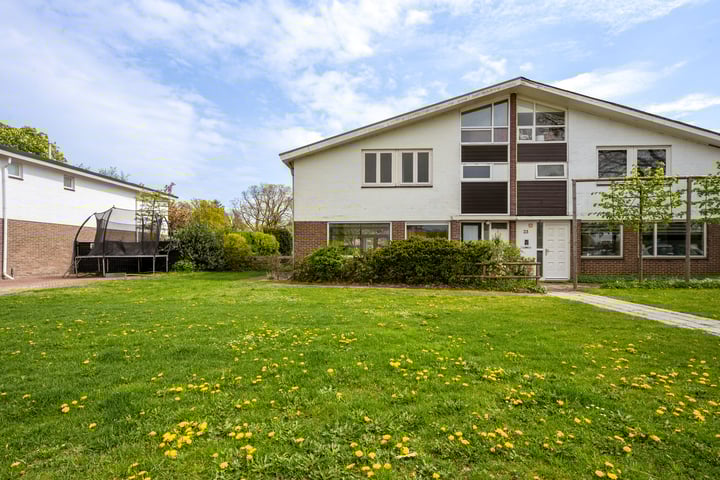 Photo of property Emmalaan 21, Emmen