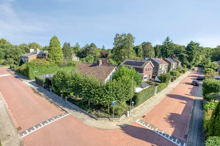 Emmalaan 27 in Bennekom
