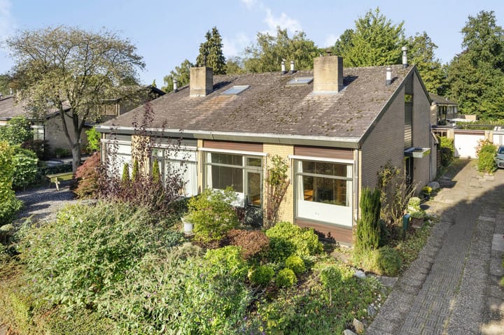 Emmalaan 57 in Heerde