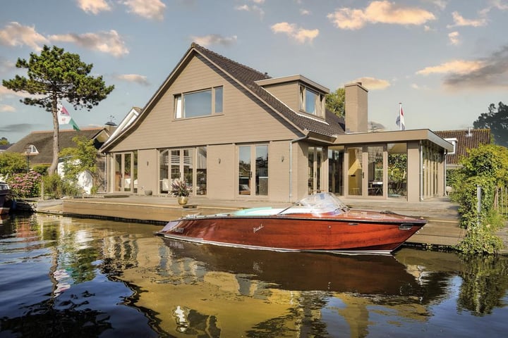 Photo of property Emmalaan 6, Kaag