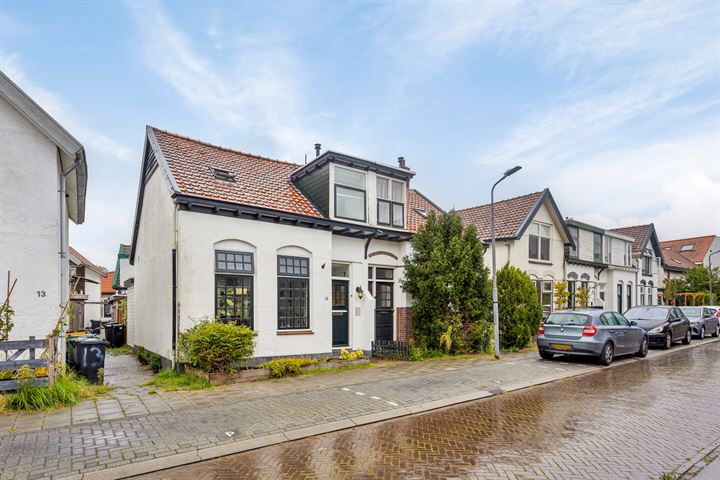 Emmastraat 15 in Krommenie