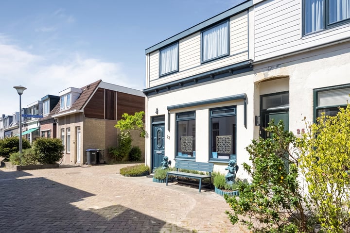 Emmastraat 23 in Den Helder foto