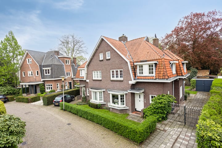 Emmastraat 4 in Helmond