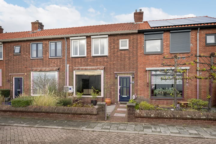 Emmastraat 46 in Monster