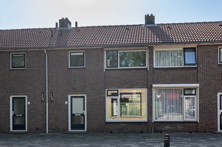 Emmastraat 6 in Oude-Tonge