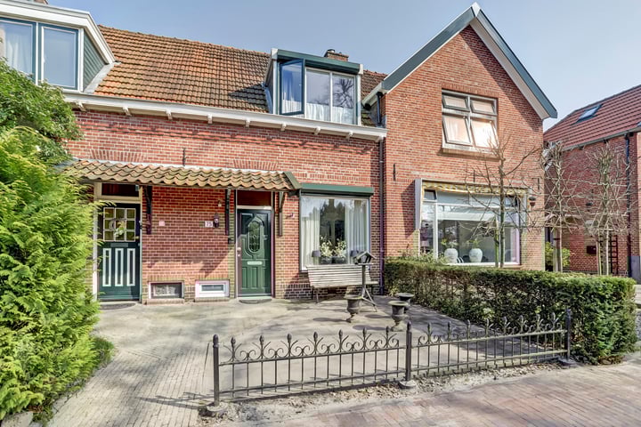 Photo of property Emmastraat 75, Borne