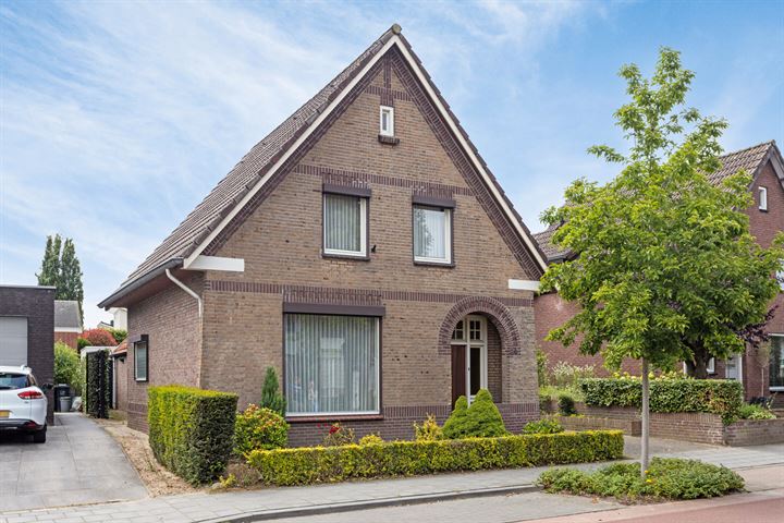 Emmastraat 84 in Asten