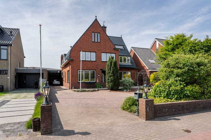Emmastraat 91 in Monster