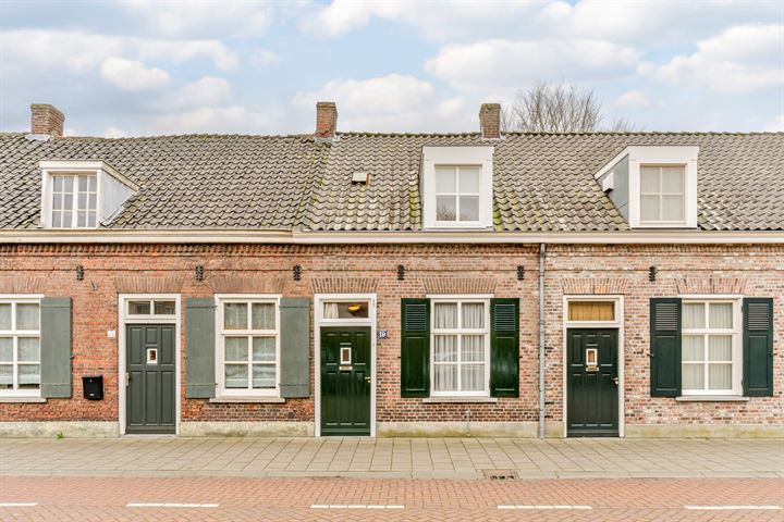 Emmerikstraat 19 in Heeze