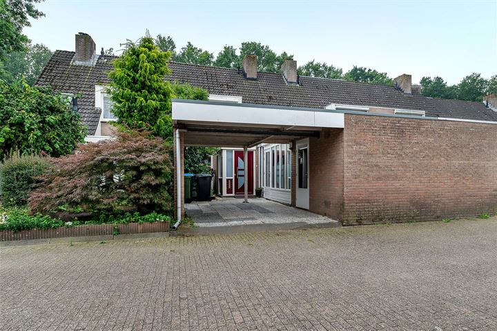 Enargietdijk 3 in Roosendaal