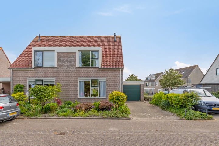 Engelakker 18 in Warmenhuizen