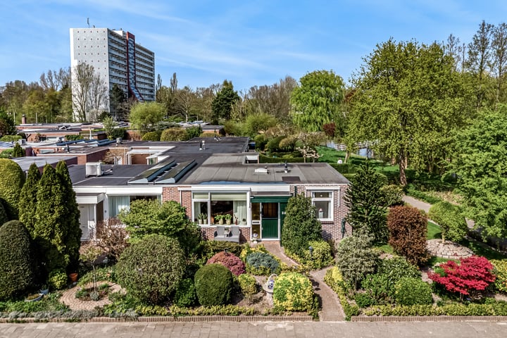 Photo of property Engelandstraat 32, Heemskerk