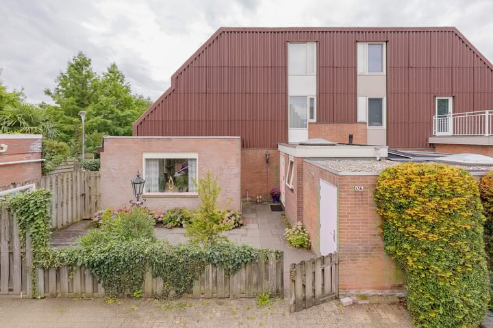 Engelsholm 136 in Hoofddorp