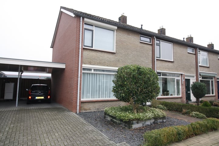 Engelsstraat 111 in Vriezenveen