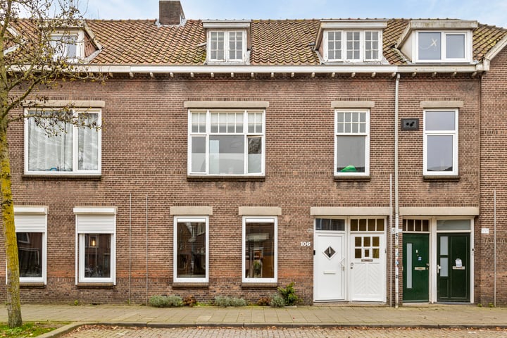 Enschotsestraat 106 in Tilburg