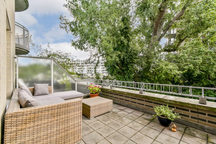 Entrepothof 28 in Amsterdam