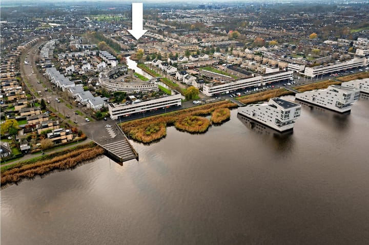 Photo of property Erasmushof 11, Huizen