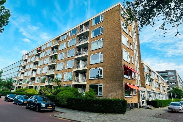 Erasmusplein 210 in 's-Gravenhage foto