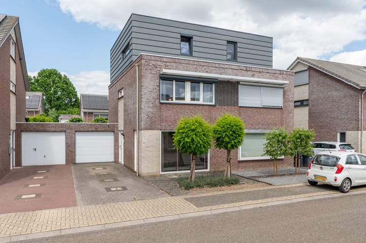 Erasmusstraat 6 in Sittard