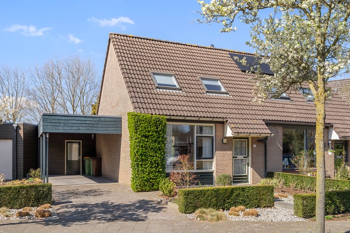 Photo of property Ereprijs 16, Bennekom