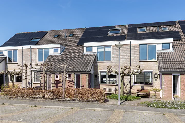 Ereprijsstraat 6 in Bleskensgraaf ca