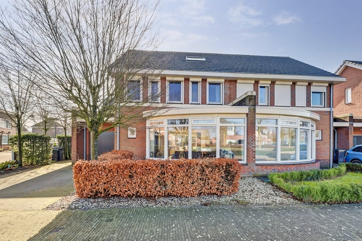Photo of property Ericaplein 86, Grubbenvorst
