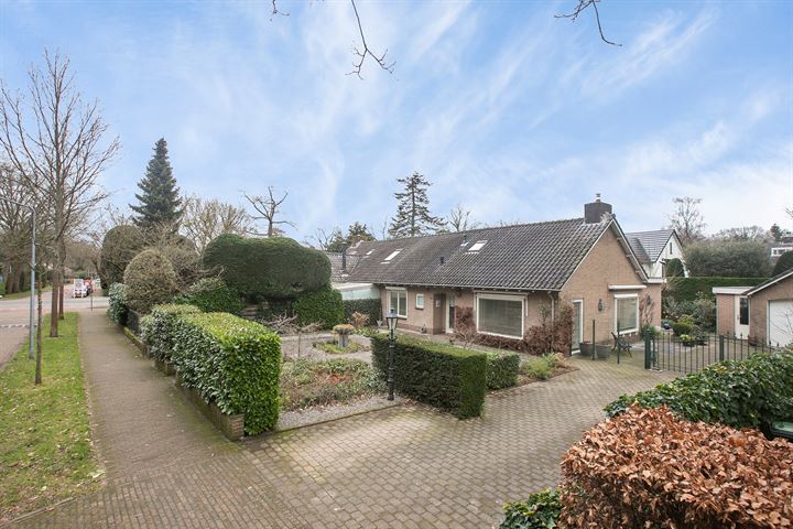 Ericaweg 1 in Huizen