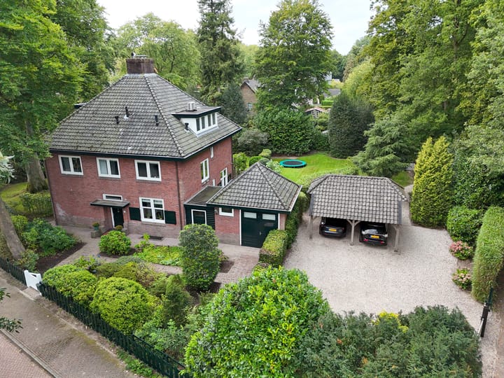 Ericaweg 2 in Huizen