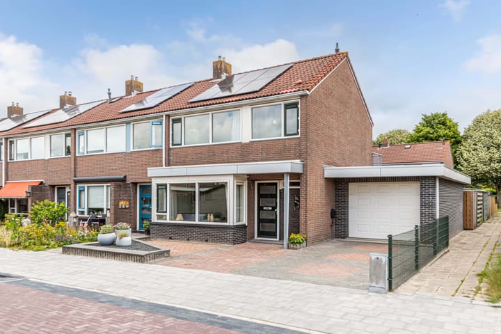 Photo of property Eringastraat 15, Drachten