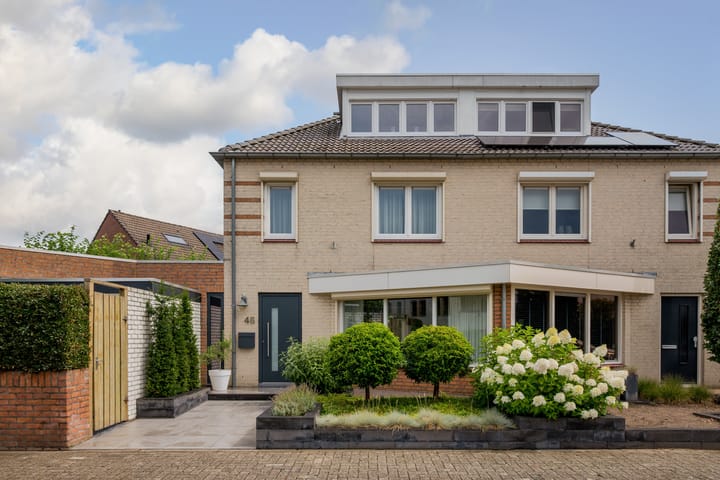 Erkenkamp 46 in Tegelen