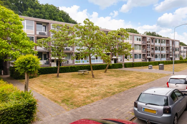 Ernst Casimirlaan 99 in Ede Foto