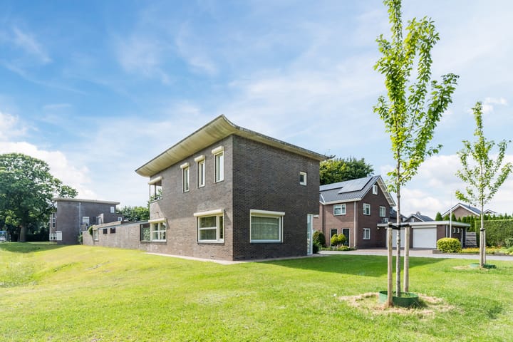Ernst Casimirstraat 1 in Wezep