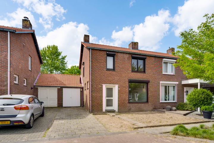Foto van woning Esdoornlaan 9, Haelen