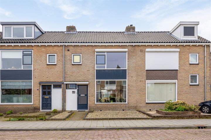 Esdoornstraat 11 in Beek