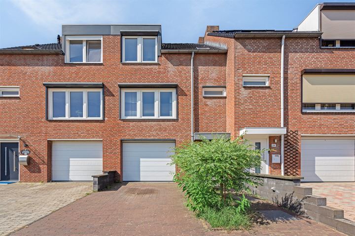 Esdoornstraat 30 in Kerkrade