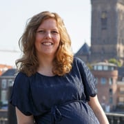 Foto van Esmee Schuurman, Commercieel Medewerker bij ten Hag makelaarsgroep Deventer