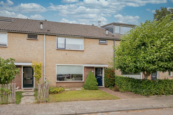 Essenlaan 3 in Nijkerk