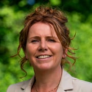 Foto van Esther Schilderinck, Administratief Medewerker bij Scheers Roes Makelaars