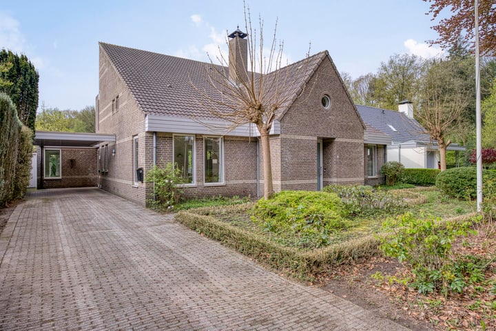 Etstoel 23 in Rolde