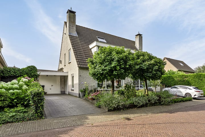 Etty Hillesumlaan 30 in Kloetinge