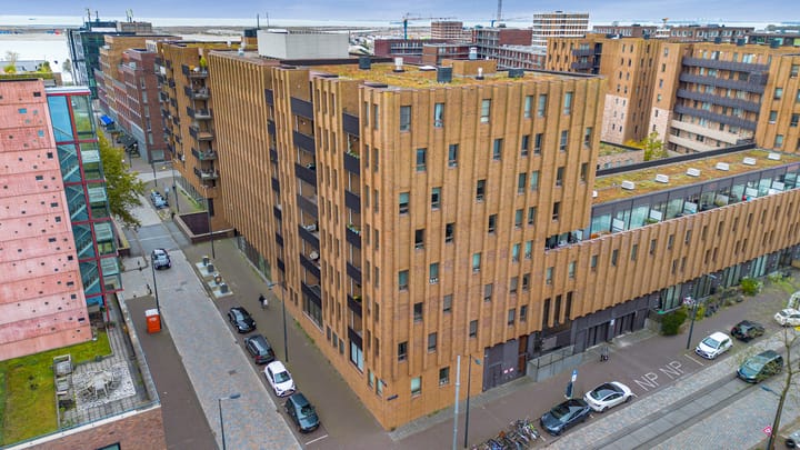 Eva Besnyöstraat 45 in Amsterdam foto