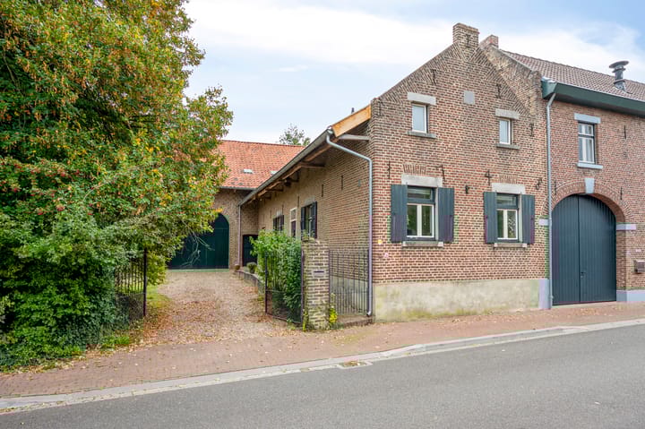 Everstraat 44 in Einighausen