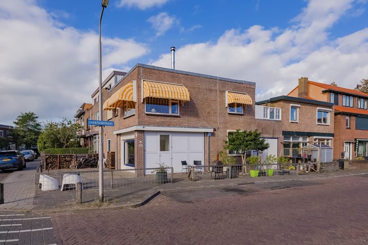 Photo of property Evertsenstraat 10, IJmuiden